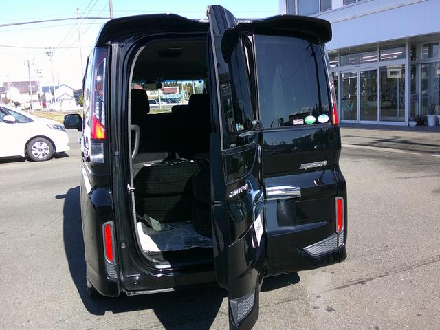 ステップワゴンスパーダ スパーダホンダセンシング 純正ナビ・TV・バックカメラ・ETC・両側パワスラ・ホンダセンシング・衝突軽減ブレーキ・クルーズコントロール・レーンキープアシスト・純正アルミ・LEDヘッドライト・フォグ(12枚目)