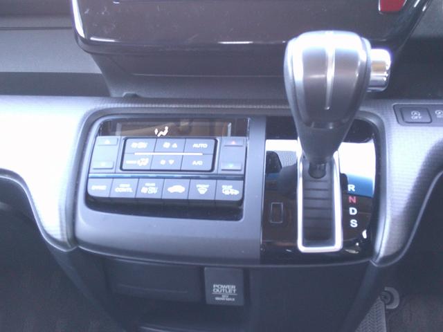 ステップワゴンスパーダ スパーダホンダセンシング 純正ナビ・TV・バックカメラ・ETC・両側パワスラ・ホンダセンシング・衝突軽減ブレーキ・クルーズコントロール・レーンキープアシスト・純正アルミ・LEDヘッドライト・フォグ(26枚目)