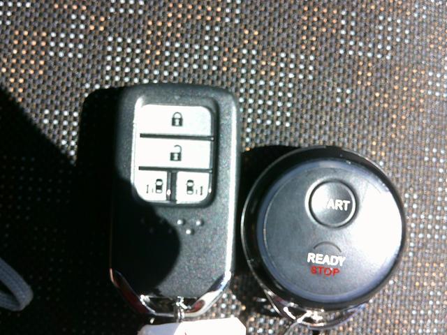 フリードハイブリッド ハイブリッド・クロスターホンダセンシング　純正ナビ・ＴＶ・バックカメラ・ＥＴＣ・ホンダセンシング・衝突軽減ブレーキ・クルーズコントロール・純正ドラレコ・純正エンスタ・純正アルミ・両側パワスラ・ＬＥＤヘッドライト・アクティブコーナリングライト・（20枚目）