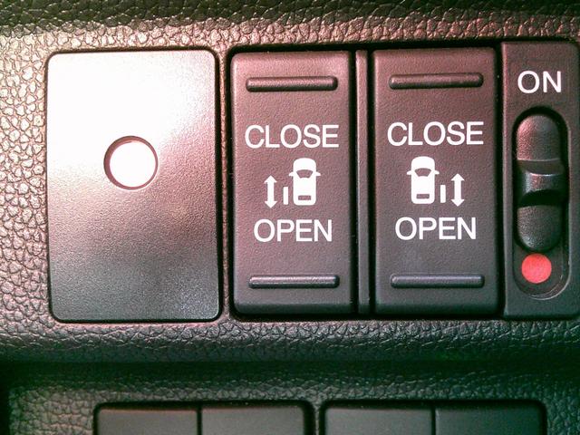 フリードハイブリッド ハイブリッド・クロスターホンダセンシング　純正ナビ・ＴＶ・バックカメラ・ＥＴＣ・ホンダセンシング・衝突軽減ブレーキ・クルーズコントロール・純正ドラレコ・純正エンスタ・純正アルミ・両側パワスラ・ＬＥＤヘッドライト・アクティブコーナリングライト・（21枚目）