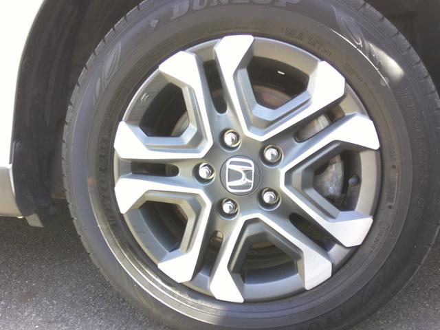 フリードハイブリッド ハイブリッド・クロスターホンダセンシング　純正ナビ・ＴＶ・バックカメラ・ＥＴＣ・ホンダセンシング・衝突軽減ブレーキ・クルーズコントロール・純正ドラレコ・純正エンスタ・純正アルミ・両側パワスラ・ＬＥＤヘッドライト・アクティブコーナリングライト・（26枚目）