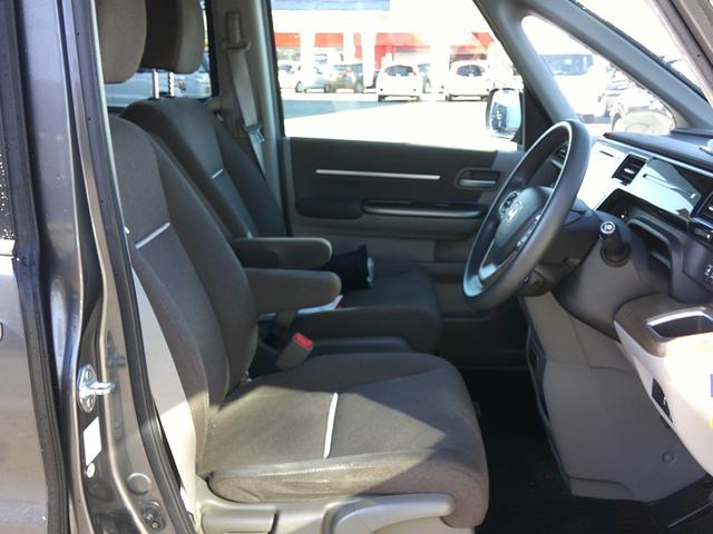 ステップワゴン Ｇ・ＥＸホンダセンシング　純正ナビ・ＴＶ・マルチビューモニター・ＥＴＣ・ホンダセンシング・衝突軽減ブレーキ・クルーズコントロール・・ＬＫＡＳ・両側パワスラ・フリップダウンモニター・純正アルミ・ＬＥＤヘッドライト（9枚目）