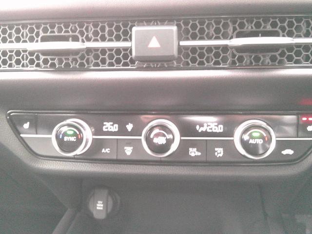 ZR-V e:HEVZ 純正ナビ・TV・マルチビューモニター・ホンダセンシング・衝突軽減ブレーキ・クルーズコントロール・レーンキープアシスト・電動テールゲート・ステアリングヒーター・電子パーキング・オートブレーキホールド機能(20枚目)