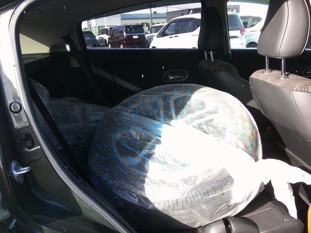 ヴェゼル ハイブリッドZ・ホンダセンシング 純正ナビ・TV・バックカメラ・ETC・ホンダセンシング・衝突軽減ブレーキ・クルーズコントロール・レーンキープアシスト・電子パーキング・オートブレーキホールド機能・LEDヘッドライト・フォグ(11枚目)