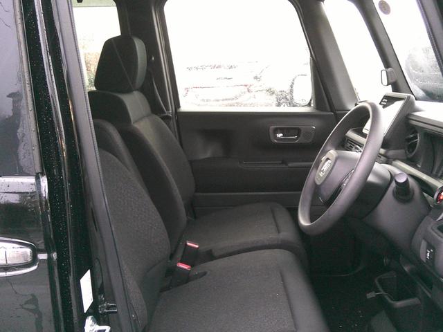 N-BOXカスタム ベースグレード 純正ディスプレイオーディオ・バックカメラ・ホンダセンシング・衝突軽減ブレーキ・クルーズコントロール・レーンキープアシスト・電子パーキング・オートブレーキホールド機能・パワースライドドア・(10枚目)