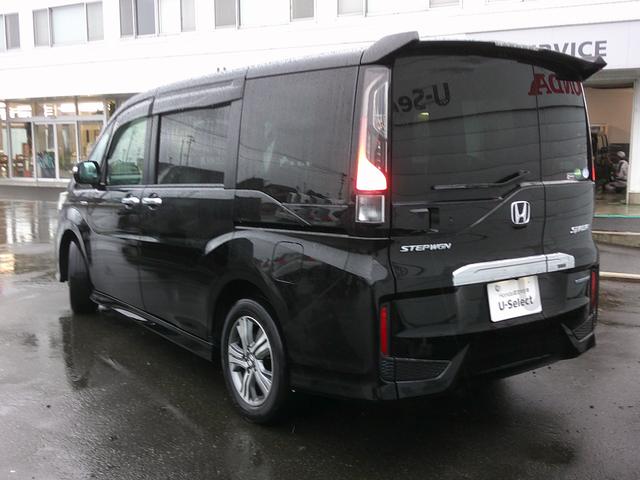 ステップワゴンスパーダ スパーダハイブリッドGホンダセンシング 純正ナビ・TV・バックカメラ・フリップダウンモニター・両側パワスラ・ETC・ホンダセンシング・衝突軽減ブレーキ・クルーズコントロール・レーンキープアシスト・電子パーキング・オートブレーキホールド機能(6枚目)