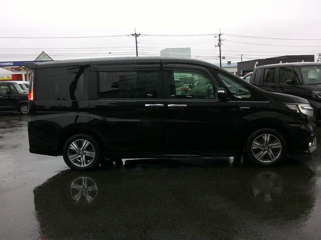 ステップワゴンスパーダ スパーダハイブリッドGホンダセンシング 純正ナビ・TV・バックカメラ・フリップダウンモニター・両側パワスラ・ETC・ホンダセンシング・衝突軽減ブレーキ・クルーズコントロール・レーンキープアシスト・電子パーキング・オートブレーキホールド機能(9枚目)