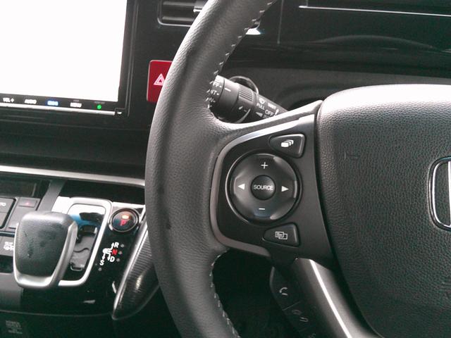 ステップワゴンスパーダ スパーダハイブリッドGホンダセンシング 純正ナビ・TV・バックカメラ・フリップダウンモニター・両側パワスラ・ETC・ホンダセンシング・衝突軽減ブレーキ・クルーズコントロール・レーンキープアシスト・電子パーキング・オートブレーキホールド機能(15枚目)