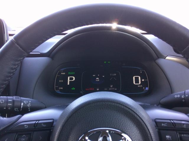 アクア Ｚ　純正ナビ・ＴＶ・バックカメラ・衝突軽減ブレーキ・路外逸脱抑制機能・クルーズコントロール・ＥＴＣ・ドラレコ・ＬＥＤヘッドライト・フォグ（14枚目）