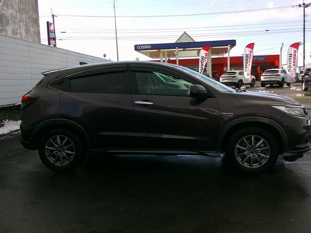 ヴェゼル ハイブリッドＸ・ホンダセンシング　社外ナビ・ＴＶ・バックカメラ・ホンダセンシング・衝突軽減ブレーキ・クルーズコントロール・レーンキープアシスト・電子パーキング・オートブレーキホールド機能・純正エンジンスタータ・シートヒーター（9枚目）