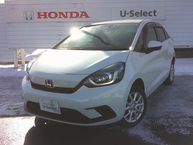 フィット ｅ：ＨＥＶベーシック　純正ナビ・ＴＶ・バックカメラ・ＥＴＣ・ホンダセンシング・衝突軽減ブレーキ・路外逸脱抑制機能・クルーズコントロール・電子パーキング・オートブレーキホールド機能・ドラレコ・ＬＥＤヘッドライト（4枚目）