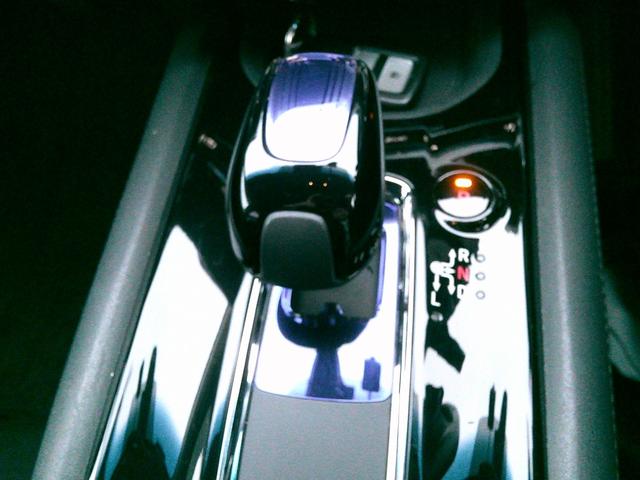 ヴェゼル ハイブリッドＸ・ホンダセンシング　ホンダセンシング・衝突軽減ブレーキ・クルーズコントロール・レーンキープアシスト・電子パーキング・オートブレーキホールド機能・純正ナビ・ＴＶ・バックカメラ・シートヒーター・ＥＴＣ・前後ドラレコ（19枚目）