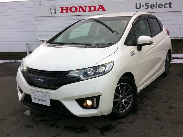 フィットハイブリッド Sパッケージ 純正ナビ・TV・バックカメラ・HDMI・ETC・衝突軽減ブレーキ・クルーズコントロール・社外アルミ・LEDヘッドライト・フォグ・デイライト・無限グリル(4枚目)