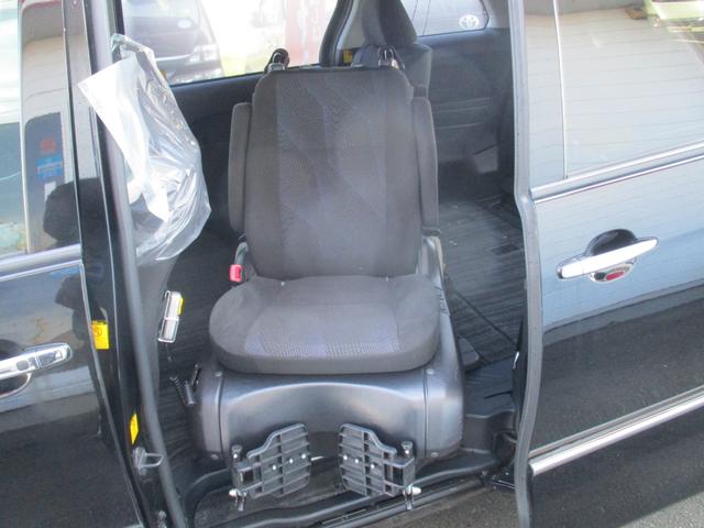 エスティマハイブリッド アエラス　４ＷＤ　純正ＨＤＤナビ　地デジ　両側パワースライド　パワーバックドア　パワーシート　フロント・サイド・バックモニター　モデリスタエアロ・グリル　ＥＴＣ　サイドリフトアップシート　純正１７インチＡＷ（10枚目）