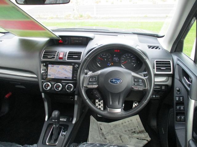フォレスター 2.0XT アイサイト 4WD 純正SDナビ 地デジ 本革シート シートヒーター パワーシート バックモニター パワーバックドア クルーズコントロール HID ETC スマートキー 純正18インチAW(2枚目)