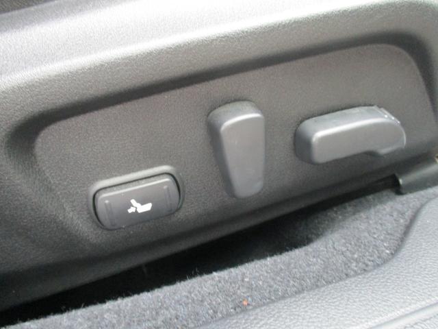 レガシィB4 リミテッド 4WD アイドリングストップ 社外メモリーナビ 地デジ 本革シート パワーシート シートヒーター バックモニター LEDヘットライト クルーズコントロール ETC スマートキー 純正18インチAW(20枚目)