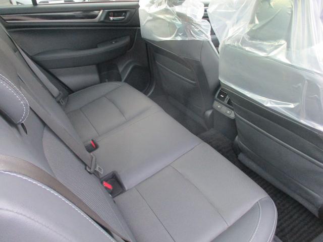 レガシィB4 リミテッド 4WD アイドリングストップ 純正SDナビ 地デジ 本革シート パワーシート シートヒーター バックモニター LEDヘットライト クルーズコントロール ETC スマートキー 純正18インチAW(9枚目)