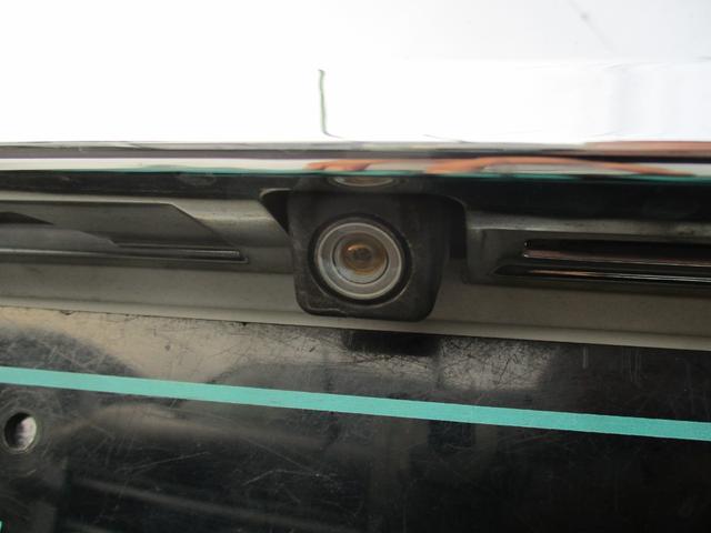 レガシィB4 リミテッド 4WD アイドリングストップ 純正SDナビ 地デジ 本革シート パワーシート シートヒーター バックモニター LEDヘットライト クルーズコントロール ETC スマートキー 純正18インチAW(13枚目)