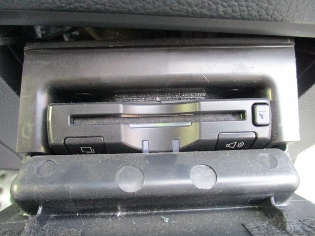 レガシィB4 リミテッド 4WD アイドリングストップ 純正SDナビ 地デジ 本革シート パワーシート シートヒーター バックモニター LEDヘットライト クルーズコントロール ETC スマートキー 純正18インチAW(24枚目)