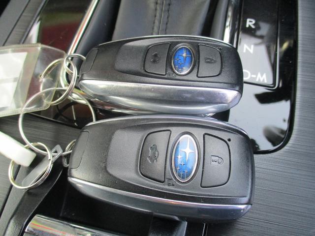 レガシィB4 リミテッド 4WD アイドリングストップ 純正SDナビ 地デジ 本革シート パワーシート シートヒーター バックモニター LEDヘットライト クルーズコントロール ETC スマートキー 純正18インチAW(34枚目)