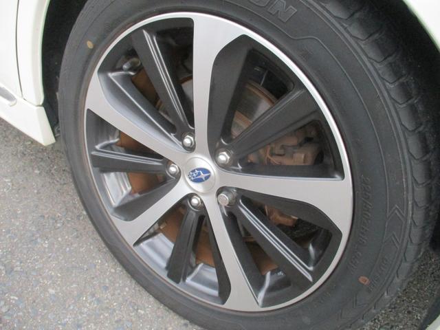 レガシィB4 リミテッド 4WD アイドリングストップ 純正SDナビ 地デジ 本革シート パワーシート シートヒーター バックモニター LEDヘットライト クルーズコントロール ETC スマートキー 純正18インチAW(40枚目)