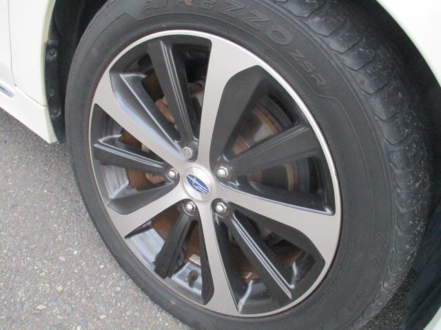 レガシィB4 リミテッド 4WD アイドリングストップ 純正SDナビ 地デジ 本革シート パワーシート シートヒーター バックモニター LEDヘットライト クルーズコントロール ETC スマートキー 純正18インチAW(41枚目)