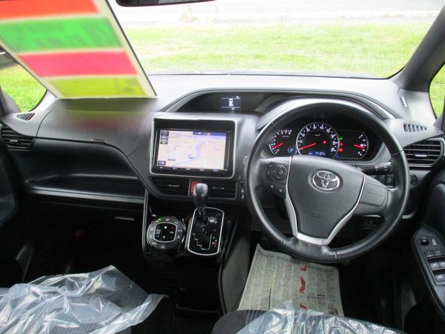 ヴォクシー ZS 煌II 4WD アイドリングストップ 純正メモリーナビ 地デジ 両側パワースライド バックモニター LEDヘットライト ダウンサス ビルトインETC プリクラッシュセーフティシステム 純正EGスターター(2枚目)