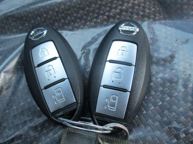 セレナ ハイウェイスター　アドバンスドセーフティパッケージ　４ＷＤ　アイドリングストップ　純正ＳＤナビ　地デジ　アラウンドビューモニター　パワースライド　クルーズコントロール　ＥＴＣ　フォグランプ　インテリキー　純正１５インチＡＷ　寒冷地仕様車（35枚目）