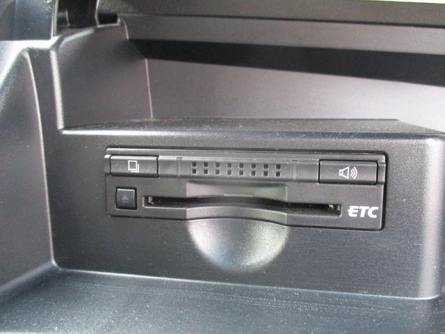 エスティマ アエラス　ベリーエディション　４ＷＤ　純正ＳＤナビ　地デジ　両側パワースライド　本革シート　シートヒーター　バックモニター　クルーズコントロール　ＥＴＣ　スマートキー　純正１８インチＡＷ（30枚目）