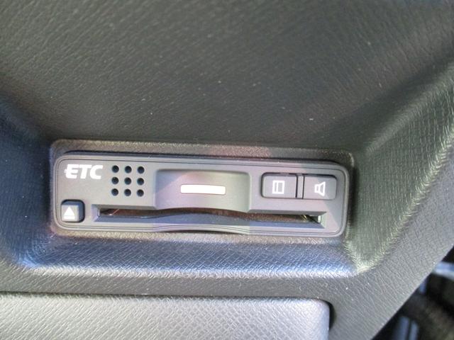 ステップワゴンスパーダ Z クールスピリット 4WD アイドリングストップ 純正HDDナビ 地デジ 両側パワースライド ハーフレザーシート フリップダウンモニター クルーズコントロール バックモニター スマートキー ETC 純正16インチAW(28枚目)