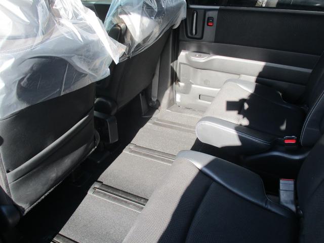 ステップワゴンスパーダ Z クールスピリット 4WD アイドリングストップ 純正HDDナビ 地デジ 両側パワースライド ハーフレザーシート バックモニター クルーズコントロール ETC EGスターター スマートキー 純正16インチAW(8枚目)