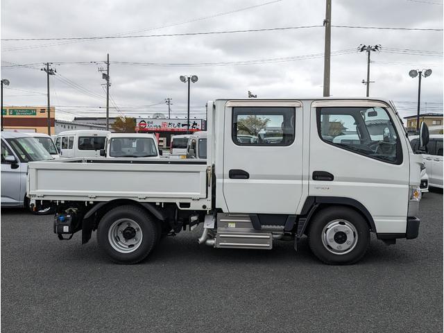 キャンター Ｗキャブ　４ＷＤ　６人乗り　リヤヒーター（5枚目）