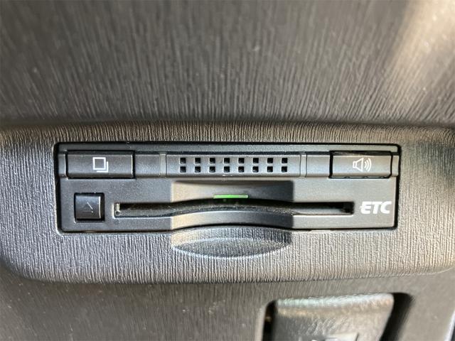 プリウス Ｇツーリングセレクションレザーパッケージ　ＥＴＣ　オートクルーズコントロール　バックカメラ　アルミホイール　オートライト　ＨＩＤ　ＣＶＴ　スマートキー　電動格納ミラー　盗難防止システム　パワーシート　Ｂｌｕｅｔｏｏｔｈ　衝突安全ボディ　ＡＢＳ（8枚目）