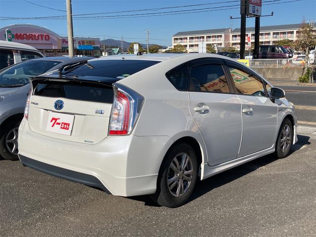 プリウス Ｇツーリングセレクションレザーパッケージ　ＥＴＣ　オートクルーズコントロール　バックカメラ　アルミホイール　オートライト　ＨＩＤ　ＣＶＴ　スマートキー　電動格納ミラー　盗難防止システム　パワーシート　Ｂｌｕｅｔｏｏｔｈ　衝突安全ボディ　ＡＢＳ（16枚目）