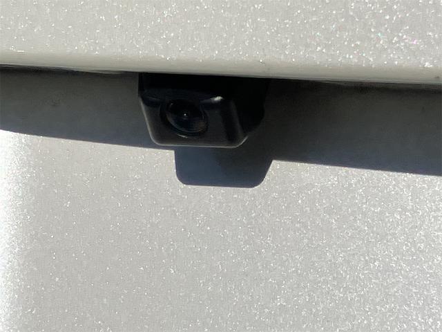 プリウス Ｇツーリングセレクションレザーパッケージ　ＥＴＣ　オートクルーズコントロール　バックカメラ　アルミホイール　オートライト　ＨＩＤ　ＣＶＴ　スマートキー　電動格納ミラー　盗難防止システム　パワーシート　Ｂｌｕｅｔｏｏｔｈ　衝突安全ボディ　ＡＢＳ（27枚目）