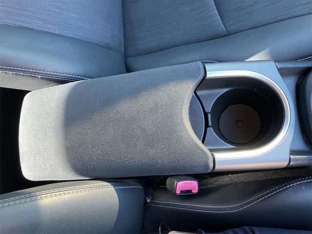 プリウス Ｇツーリングセレクションレザーパッケージ　ＥＴＣ　オートクルーズコントロール　バックカメラ　アルミホイール　オートライト　ＨＩＤ　ＣＶＴ　スマートキー　電動格納ミラー　盗難防止システム　パワーシート　Ｂｌｕｅｔｏｏｔｈ　衝突安全ボディ　ＡＢＳ（39枚目）