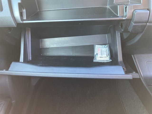 プリウス Ｇツーリングセレクションレザーパッケージ　ＥＴＣ　オートクルーズコントロール　バックカメラ　アルミホイール　オートライト　ＨＩＤ　ＣＶＴ　スマートキー　電動格納ミラー　盗難防止システム　パワーシート　Ｂｌｕｅｔｏｏｔｈ　衝突安全ボディ　ＡＢＳ（43枚目）