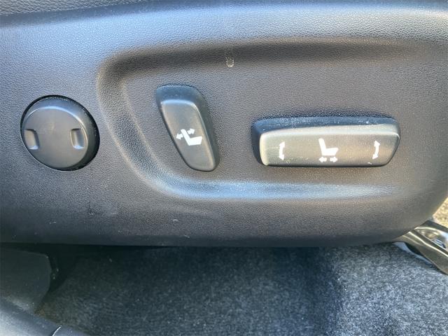 プリウス Ｇツーリングセレクションレザーパッケージ　ＥＴＣ　オートクルーズコントロール　バックカメラ　アルミホイール　オートライト　ＨＩＤ　ＣＶＴ　スマートキー　電動格納ミラー　盗難防止システム　パワーシート　Ｂｌｕｅｔｏｏｔｈ　衝突安全ボディ　ＡＢＳ（50枚目）