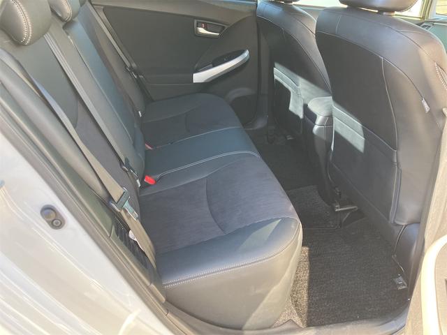 プリウス Ｇツーリングセレクションレザーパッケージ　ＥＴＣ　オートクルーズコントロール　バックカメラ　アルミホイール　オートライト　ＨＩＤ　ＣＶＴ　スマートキー　電動格納ミラー　盗難防止システム　パワーシート　Ｂｌｕｅｔｏｏｔｈ　衝突安全ボディ　ＡＢＳ（53枚目）