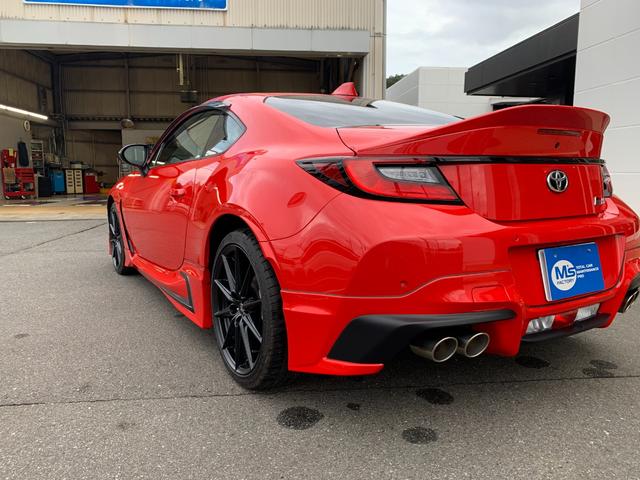 ＧＲ８６ ＲＺ　ＧＲ８６　ＲＺ　６ＭＴ　ＧＲパーツ空力パッケージ　ＧＲスポーツマフラー　純正９インチナビテレビ　純正バックカメラ　純正ドラレコ　純正ＥＴＣ（6枚目）