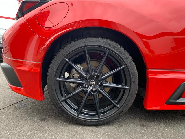 ＧＲ８６ ＲＺ　ＧＲ８６　ＲＺ　６ＭＴ　ＧＲパーツ空力パッケージ　ＧＲスポーツマフラー　純正９インチナビテレビ　純正バックカメラ　純正ドラレコ　純正ＥＴＣ（22枚目）