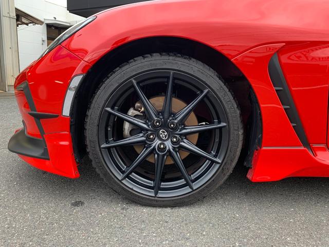 ＧＲ８６ ＲＺ　ＧＲ８６　ＲＺ　６ＭＴ　ＧＲパーツ空力パッケージ　ＧＲスポーツマフラー　純正９インチナビテレビ　純正バックカメラ　純正ドラレコ　純正ＥＴＣ（23枚目）