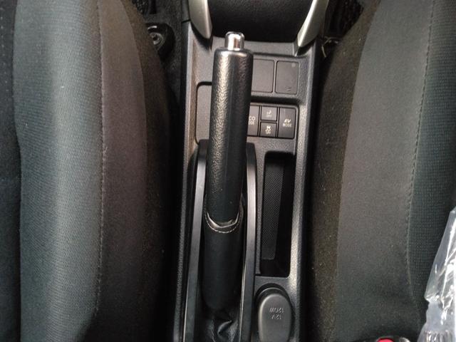 カローラフィールダー ハイブリッドＧ　ドライブレコーダー　ＥＴＣ　バックカメラ　ナビ　レーンアシスト　衝突被害軽減システム　アルミホイール　スマートキー　アイドリングストップ　電動格納ミラー　ＣＶＴ　衝突安全ボディ　ＡＢＳ　ＥＳＣ（8枚目）