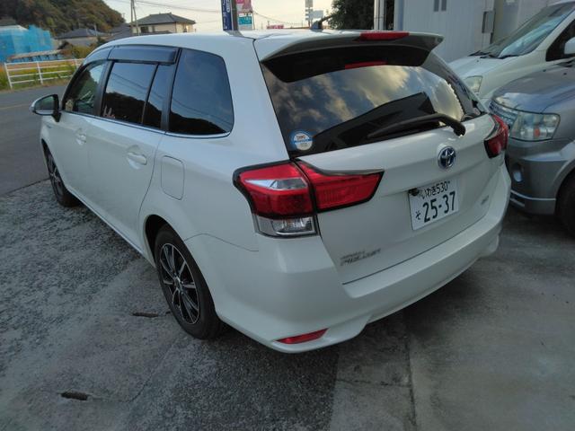 カローラフィールダー ハイブリッドＧ　ドライブレコーダー　ＥＴＣ　バックカメラ　ナビ　レーンアシスト　衝突被害軽減システム　アルミホイール　スマートキー　アイドリングストップ　電動格納ミラー　ＣＶＴ　衝突安全ボディ　ＡＢＳ　ＥＳＣ（18枚目）