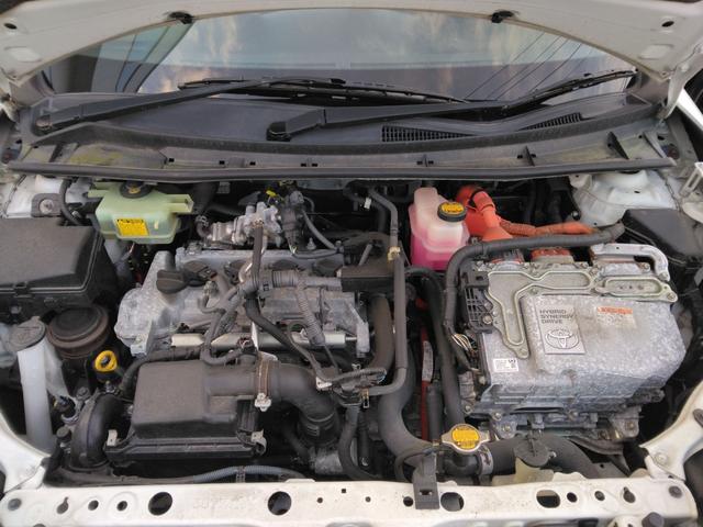 カローラフィールダー ハイブリッドＧ　ドライブレコーダー　ＥＴＣ　バックカメラ　ナビ　レーンアシスト　衝突被害軽減システム　アルミホイール　スマートキー　アイドリングストップ　電動格納ミラー　ＣＶＴ　衝突安全ボディ　ＡＢＳ　ＥＳＣ（21枚目）