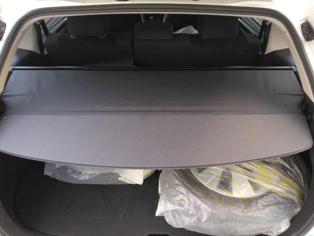 カローラフィールダー ハイブリッドＧ　ドライブレコーダー　ＥＴＣ　バックカメラ　ナビ　レーンアシスト　衝突被害軽減システム　アルミホイール　スマートキー　アイドリングストップ　電動格納ミラー　ＣＶＴ　衝突安全ボディ　ＡＢＳ　ＥＳＣ（38枚目）