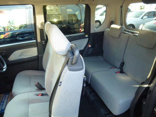 タント Ｘ　４ＷＤ　衝突軽減ブレーキ　ナビ　バックカメラ　ＥＴＣ　ドライブレコーダー　オートエアコン　シートヒーター　パワースライドドア　ロングスライドシート　ＬＥＤヘッドライト　プッシュスタート　スマートキー（10枚目）