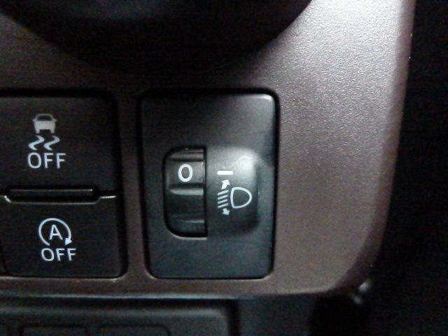 トール Ｘ　ＳＡＩＩＩ　４ＷＤ　衝突軽減ブレーキ　ナビ　バックモニター　ＥＴＣ　ドライブレコーダー　パワースライドドア　プッシュスタート　スマートキー（19枚目）