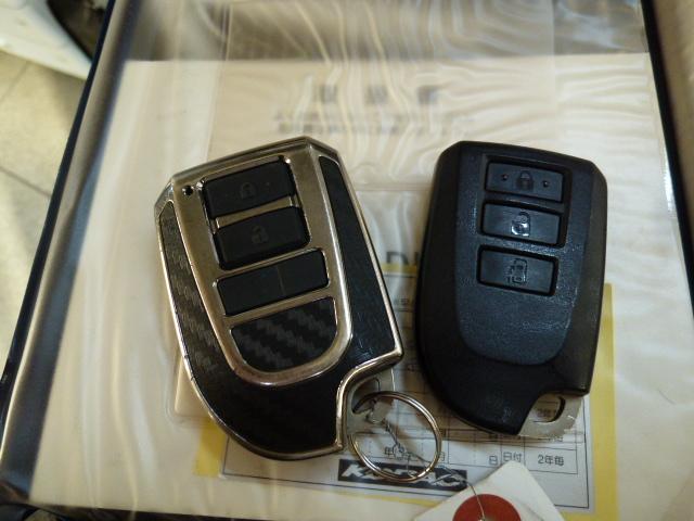 スペイド Ｆ　４ＷＤ　当社指定新品ナビ付き　バックカメラ　ＥＴＣ　パワースライドドア　ＨＩＤヘッドライト　フォグランプ　プッシュスタート　スマートキー（23枚目）