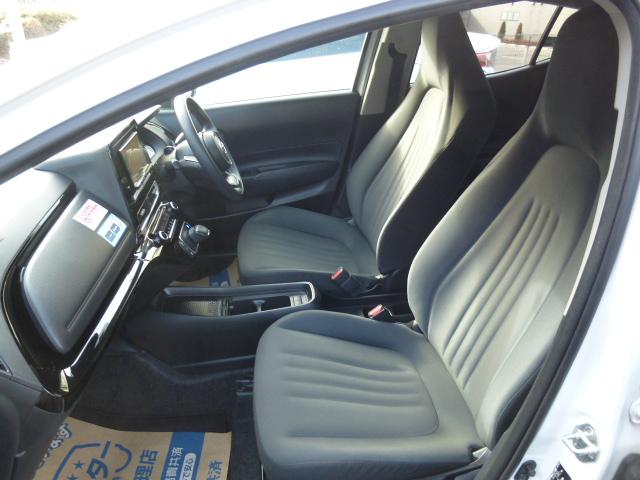 アクア Ｘ　４ＷＤ　衝突軽減ブレーキ　ナビ　バックカメラ　ＥＴＣ　ドライブレコーダー　クルーズコントロール　ＬＥＤヘッドライト　オートエアコン　プッシュスタート　スマートキー　電動格納ミラー　ＡＣ１００Ｖ電源（8枚目）